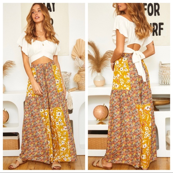 Lola Fabulous Wide Leg Mixed Floral Print Pants - Picture 2 of 4